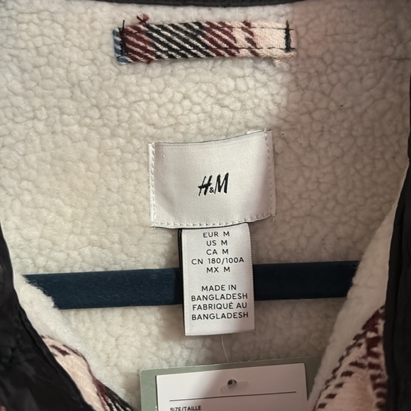H&M Cozy Sherpa-Lined Jacket - Picture 2 of 2
